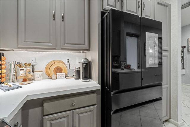 21101 NW 14th Pl 5, Miami Gardens, FL 33169