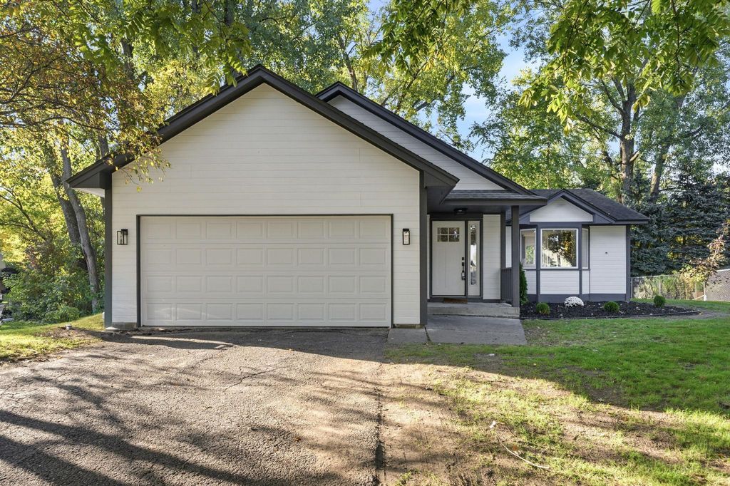 1862 Fox Run, Centerville, MN 55038 — photo 2