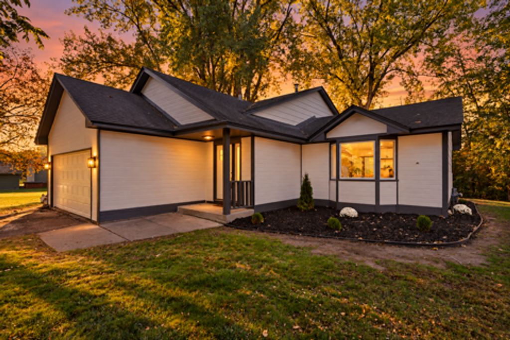 1862 Fox Run, Centerville, MN 55038 — photo 5