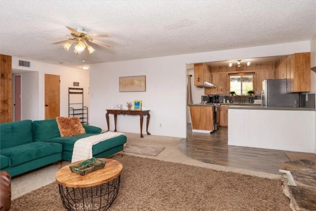 42324 Buckeye Road, Oakhurst, CA 93644