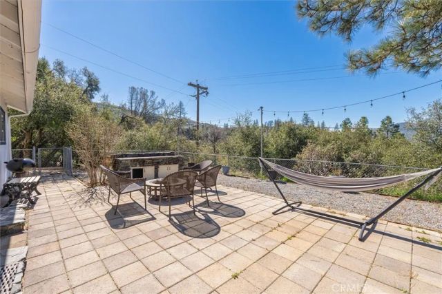 42324 Buckeye Road, Oakhurst, CA 93644