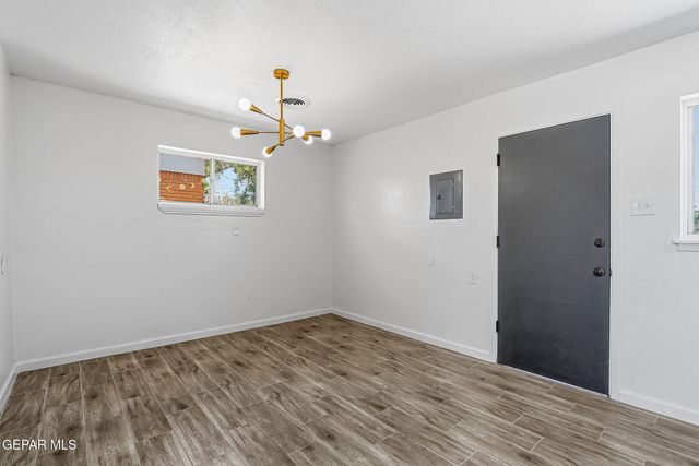 4909 TROPICANA Avenue, El Paso, TX 79924