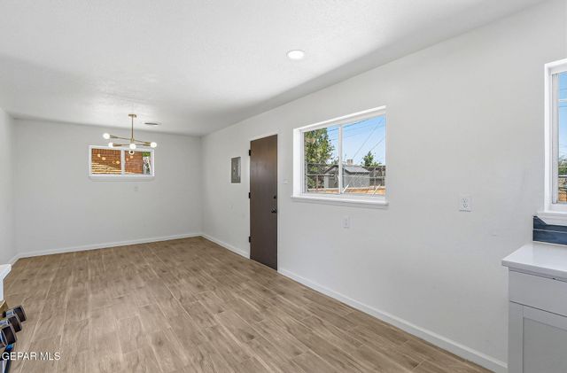 4909 TROPICANA Avenue, El Paso, TX 79924
