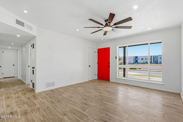 4909 TROPICANA Avenue, El Paso, TX 79924