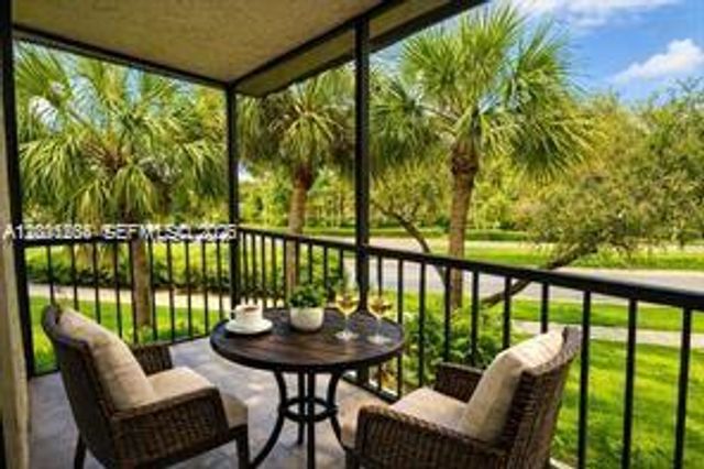 16168 Laurel Dr 201, Weston, FL 33326