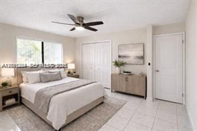 16168 Laurel Dr 201, Weston, FL 33326
