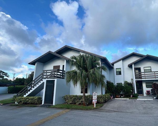 1811 SW Palm City Road A602, Stuart, FL 34994