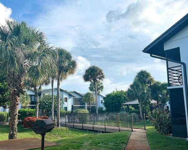 1811 SW Palm City Road A602, Stuart, FL 34994