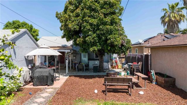132 WEST 52ND ST, Long Beach, CA 90805