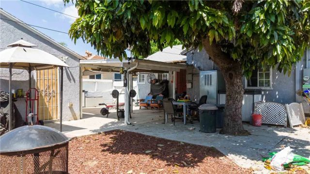 132 WEST 52ND ST, Long Beach, CA 90805