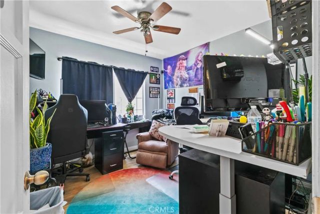 132 WEST 52ND ST, Long Beach, CA 90805