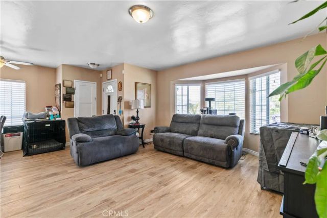 132 WEST 52ND ST, Long Beach, CA 90805