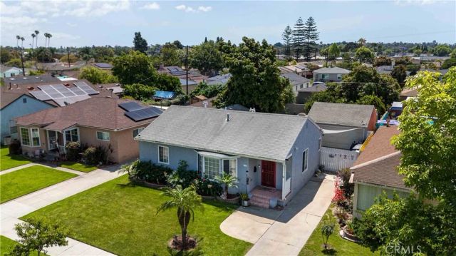 132 WEST 52ND ST, Long Beach, CA 90805