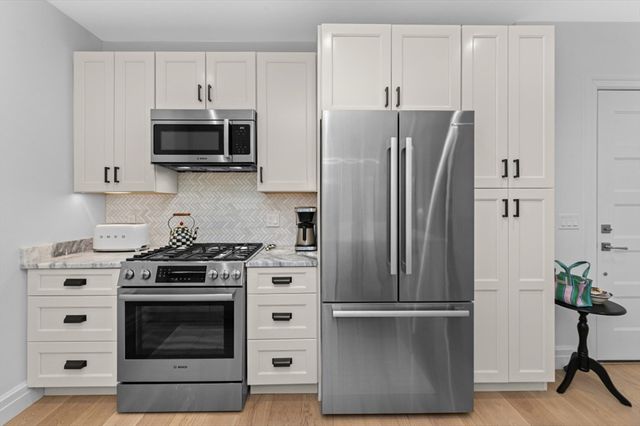 519 East 2nd St 403, Boston, MA 02127