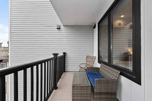 519 East 2nd St 403, Boston, MA 02127