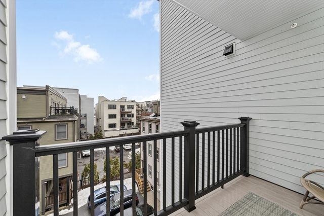 519 East 2nd St 403, Boston, MA 02127