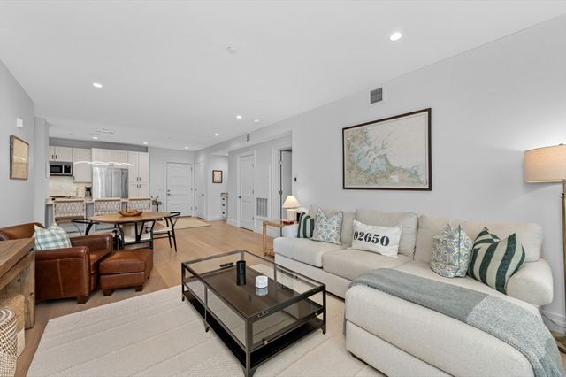 519 East 2nd St 403, Boston, MA 02127