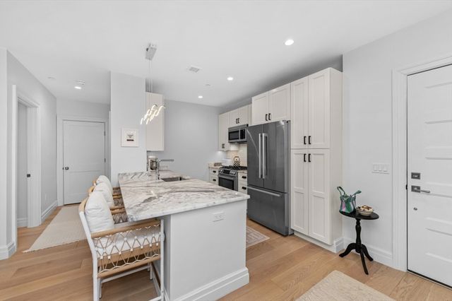 519 East 2nd St 403, Boston, MA 02127