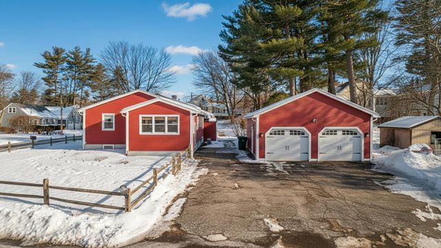 23 Parkhurst Drive, Nashua, NH 03062