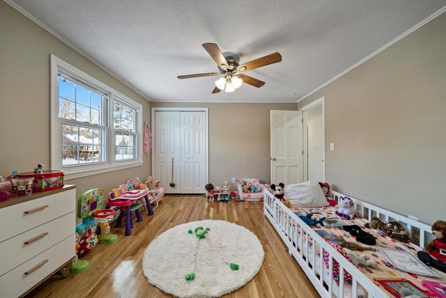 23 Parkhurst Drive, Nashua, NH 03062