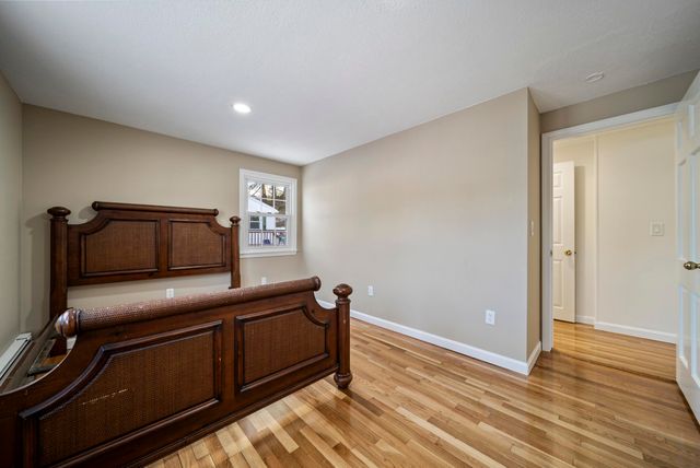 23 Parkhurst Drive, Nashua, NH 03062