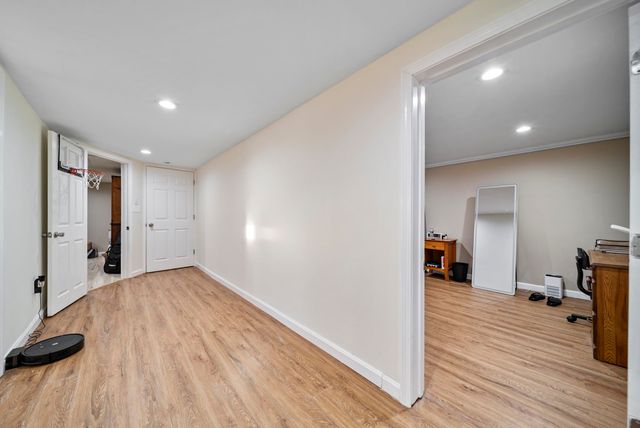 23 Parkhurst Drive, Nashua, NH 03062