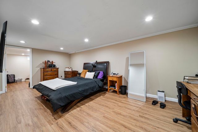 23 Parkhurst Drive, Nashua, NH 03062