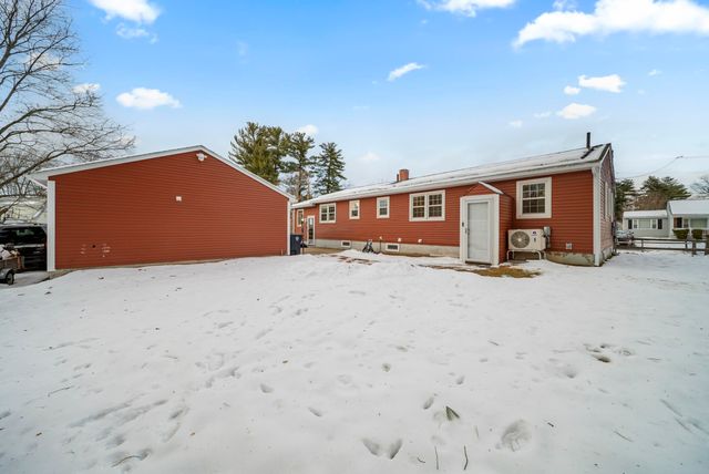 23 Parkhurst Drive, Nashua, NH 03062