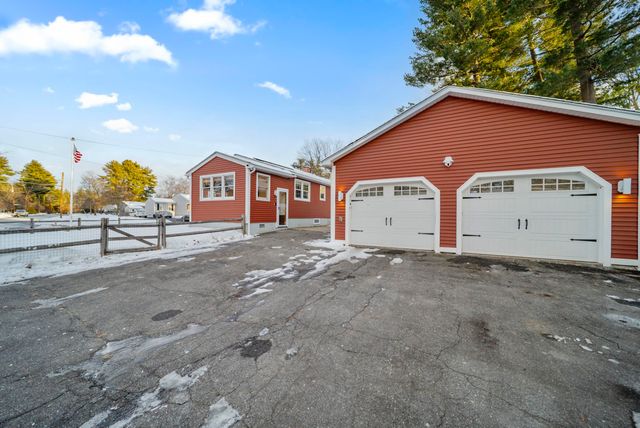 23 Parkhurst Drive, Nashua, NH 03062