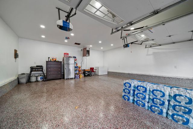 23 Parkhurst Drive, Nashua, NH 03062