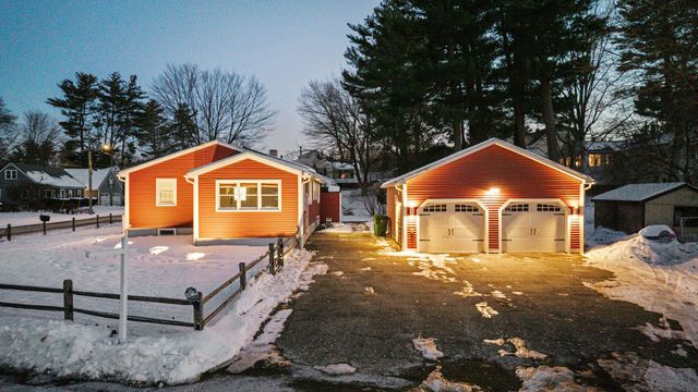 23 Parkhurst Drive, Nashua, NH 03062