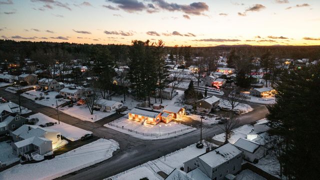 23 Parkhurst Drive, Nashua, NH 03062