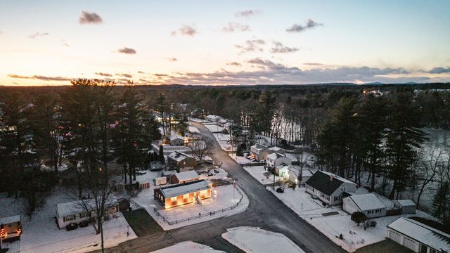 23 Parkhurst Drive, Nashua, NH 03062