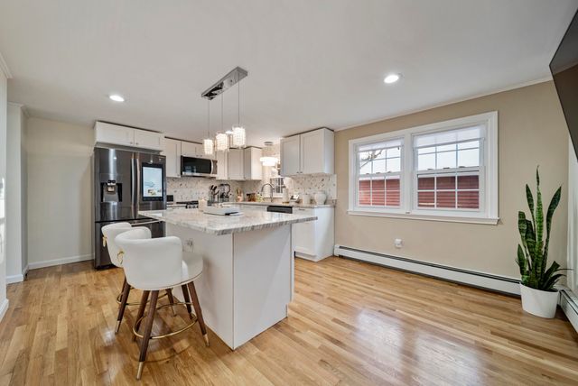 23 Parkhurst Drive, Nashua, NH 03062