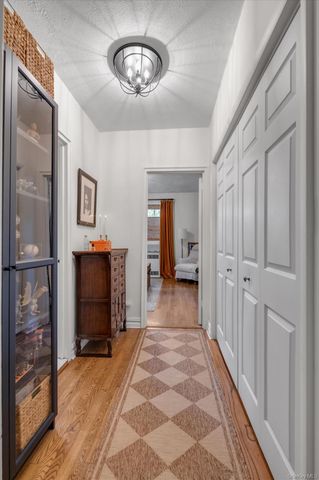 786 Palmer Road 1F, Bronxville, NY 10708