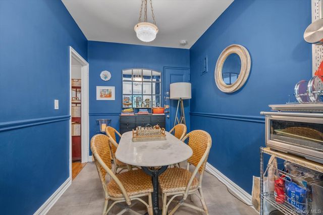 786 Palmer Road 1F, Bronxville, NY 10708