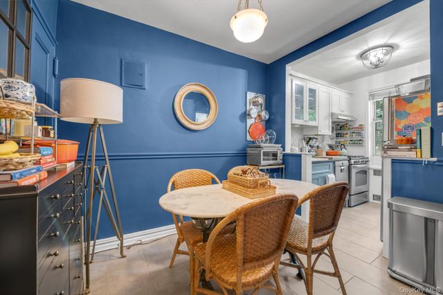 786 Palmer Road 1F, Bronxville, NY 10708