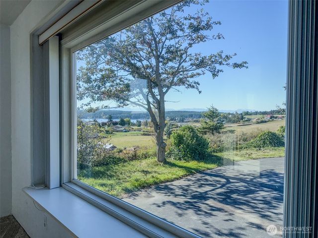 1885 Arnold Road, Coupeville, WA 98239