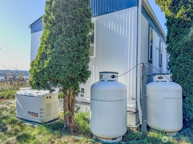 1885 Arnold Road, Coupeville, WA 98239