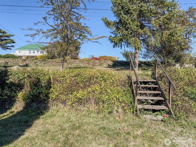 1885 Arnold Road, Coupeville, WA 98239