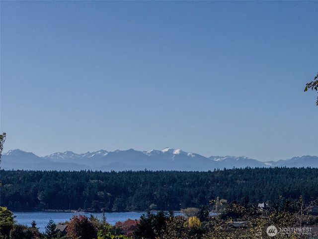 1885 Arnold Road, Coupeville, WA 98239