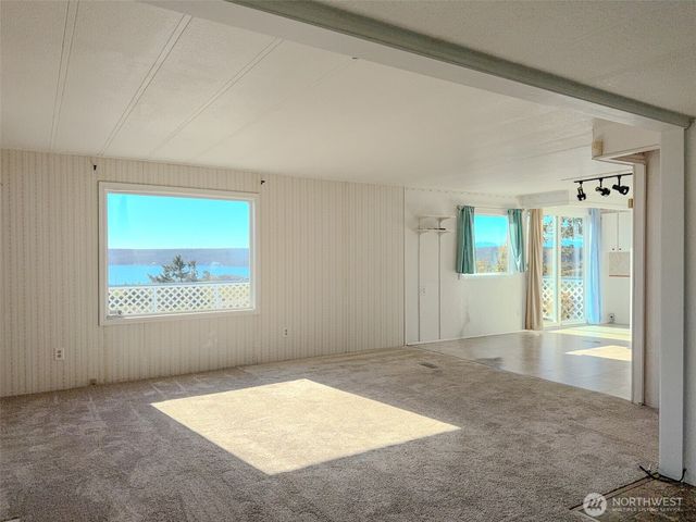 1885 Arnold Road, Coupeville, WA 98239
