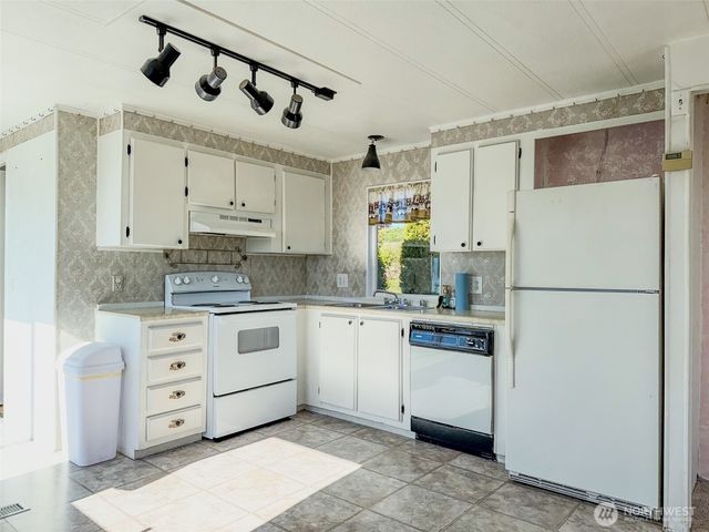 1885 Arnold Road, Coupeville, WA 98239