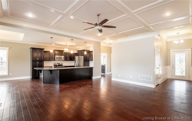 2018 Vincennes Place, Floyds Knobs, IN 47119