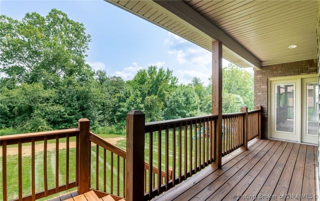 2018 Vincennes Place, Floyds Knobs, IN 47119