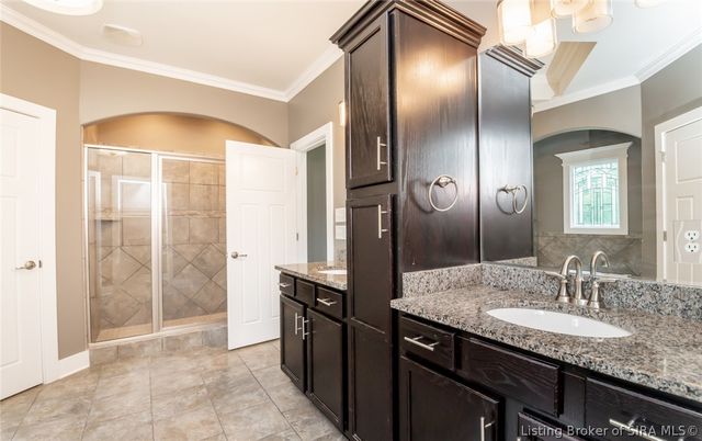 2018 Vincennes Place, Floyds Knobs, IN 47119