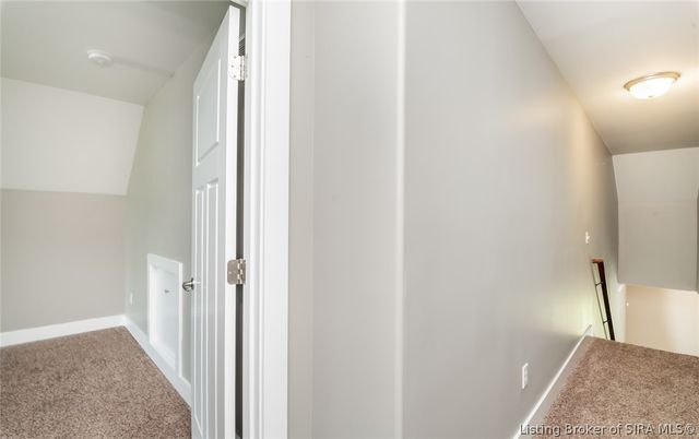 2018 Vincennes Place, Floyds Knobs, IN 47119