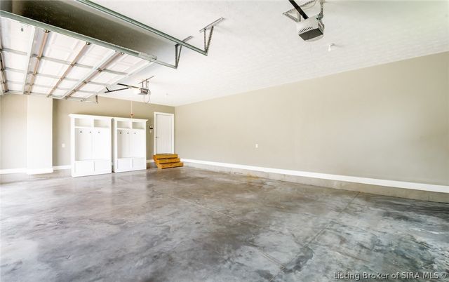 2018 Vincennes Place, Floyds Knobs, IN 47119