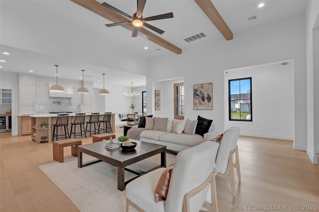 190 E Freeport Street, Broken Arrow, OK 74012