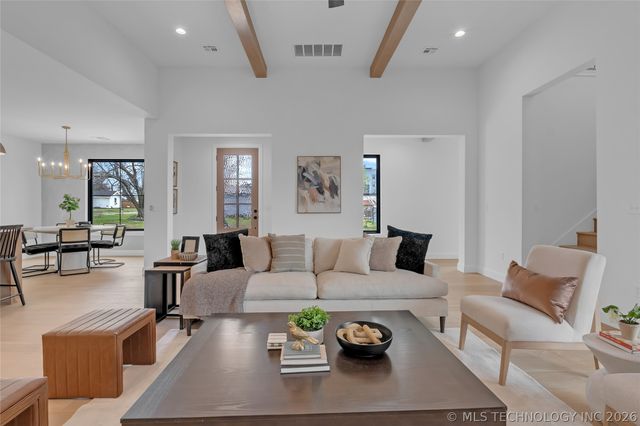 190 E Freeport Street, Broken Arrow, OK 74012